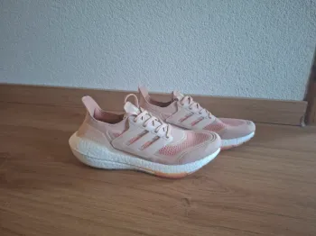 Adidas Ultraboost 21 bike usato — immagine 2 di 4