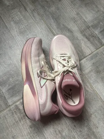 Używany New Balance Ellipse Gabby Thomas bike — zdjęcie 1 z 3