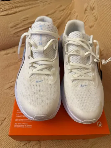 Used Nike Downshifter 14 Running Shoes