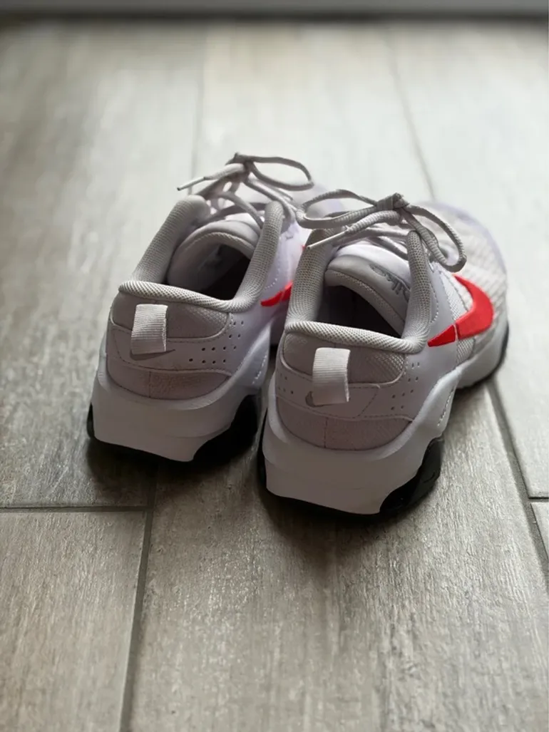 Używany Nike Air Zoom Bella 6 bike — zdjęcie 2 z 5