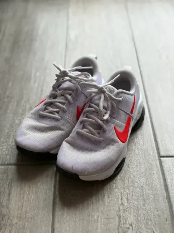 Używany Nike Air Zoom Bella 6 bike — zdjęcie 1 z 5