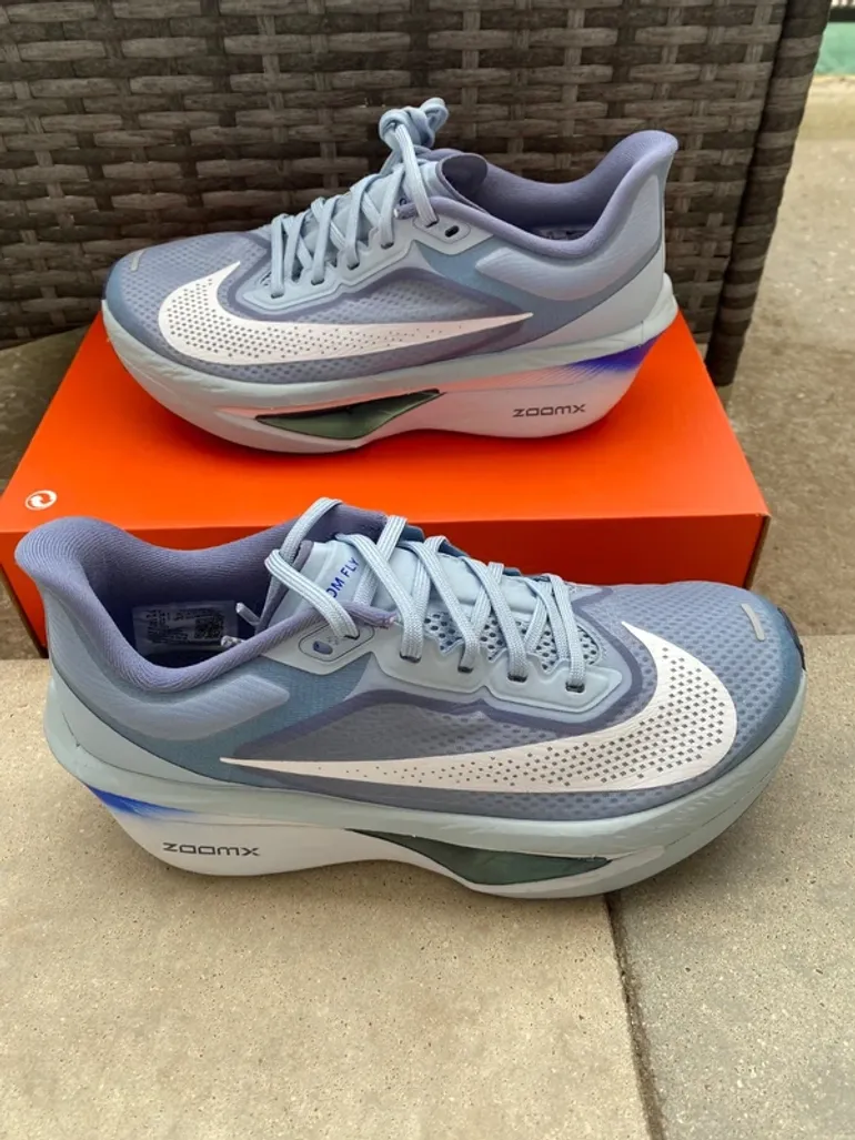 Used Nike Zoom Fly 6 bike — image 2 of 8