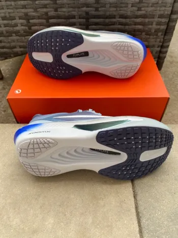 Used Nike Zoom Fly 6 bike — image 3 of 8