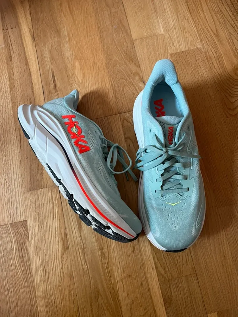 Used Hoka Clifton 10 Running Shoes