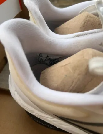 Used Nike Zoom Fly 6 bike — image 9 of 9
