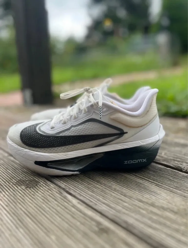 Used Nike Zoom Fly 6 bike — image 2 of 9