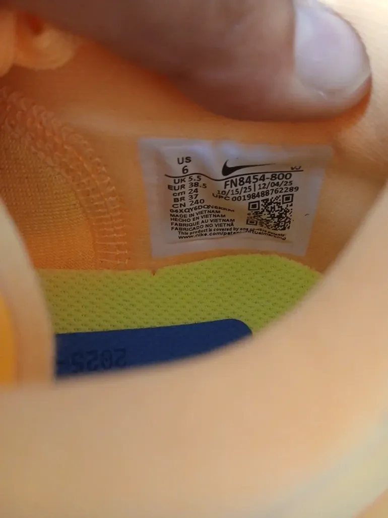Used Nike Zoom Fly 6 bike — image 7 of 8