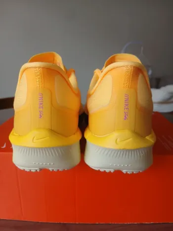 Used Nike Zoom Fly 6 bike — image 3 of 8