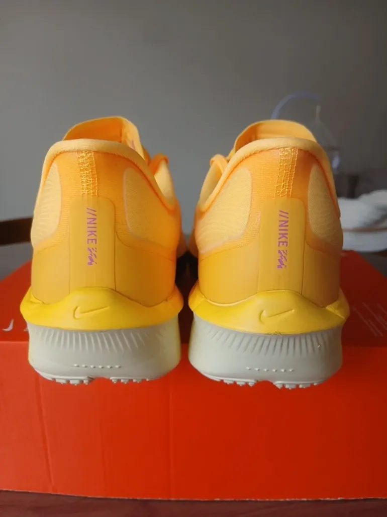 Used Nike Zoom Fly 6 bike — image 3 of 8