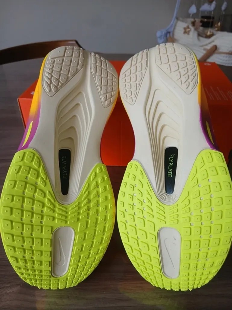 Used Nike Zoom Fly 6 bike — image 2 of 8