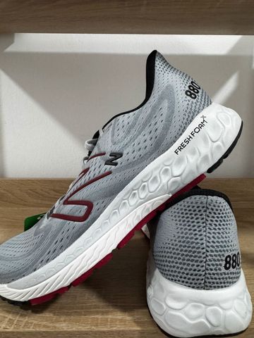 Used New Balance Fresh Foam X 880v13 Running Shoes