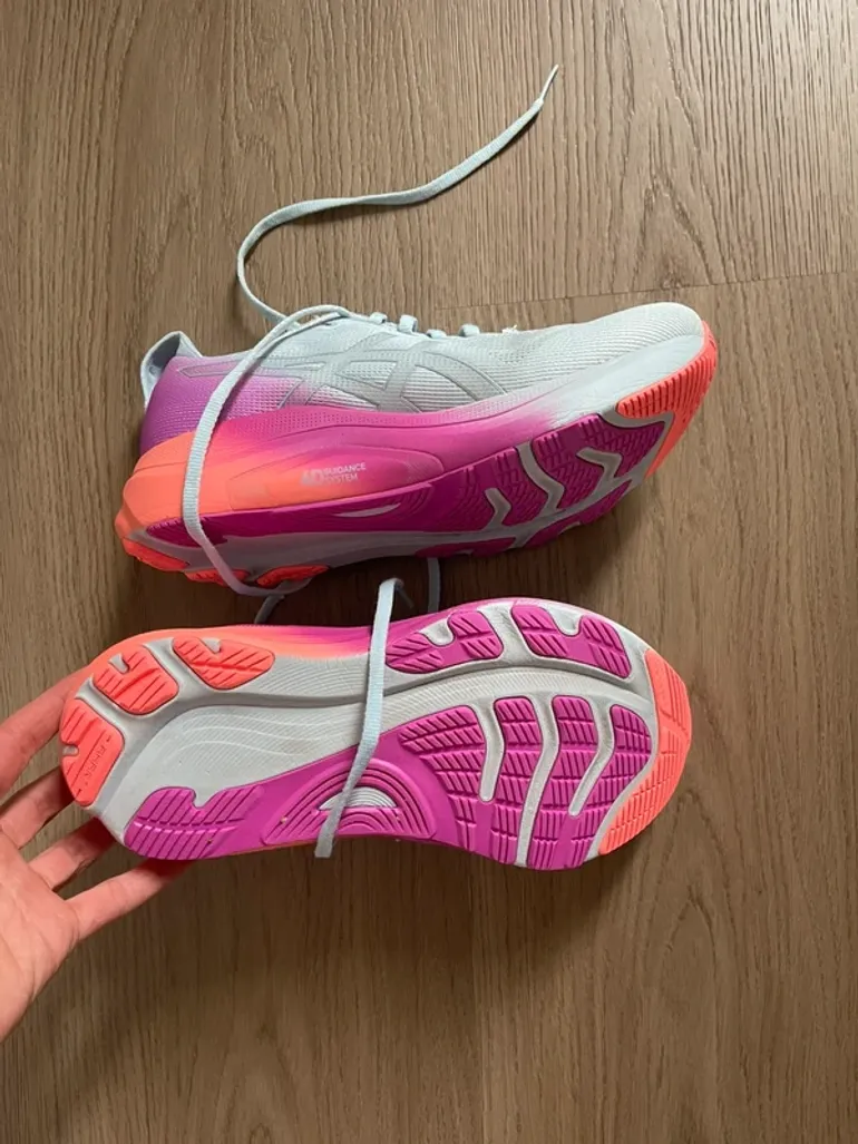 Używany Asics Gel-Kayano 32 bike — zdjęcie 2 z 10