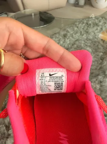 Used Nike Running Shoes bike — image 6 of 6