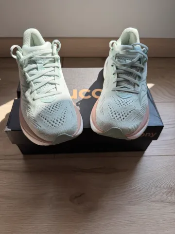Saucony Ride 19 Running Shoes d'occasion