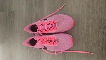 Brugt Nike Hardloopschoenen dames bike — billede 1 af 4