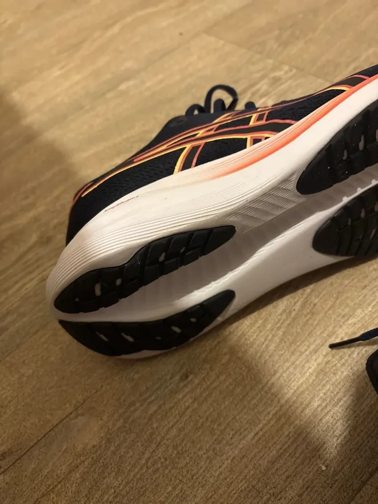 Gebrauchtes Asics Gel Excite 11 bike — Bild 4 von 6