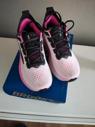 Used Brooks Glycerin 23 bike — image 2 of 7
