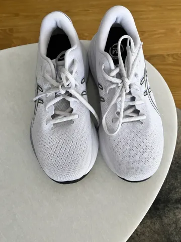 Używany Asics Gel-Excite 11 Running Shoes