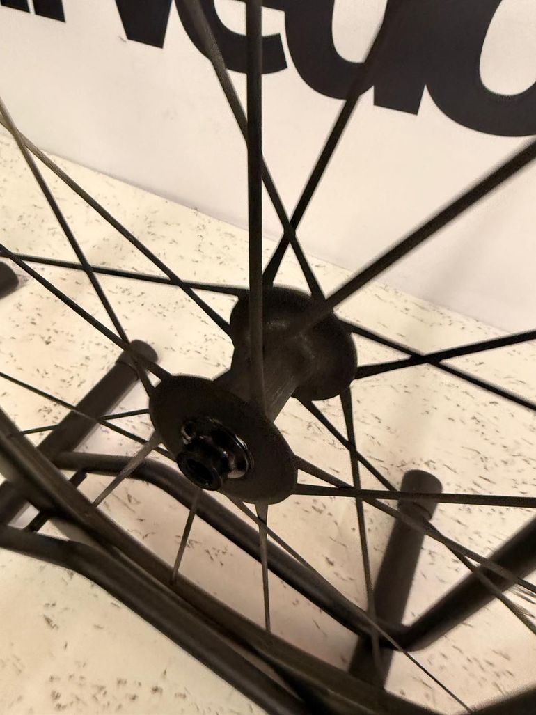 Used Mavic Cosmic Ultimate Wheelset bike — image 2 of 6