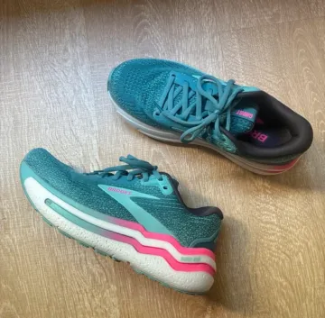 Used Brooks Running Shoes Running Shoes