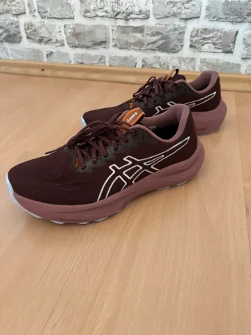 Použité Asics GT-2000 14 TR Running Shoes