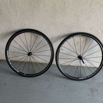 Used Continental Aksium Wheels