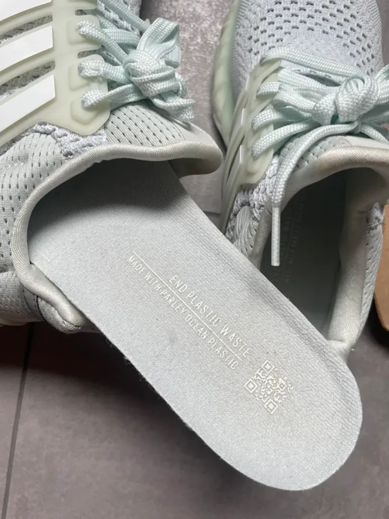 Tweedehands Adidas Ultraboost Web DNA bike — afbeelding 13 van 15