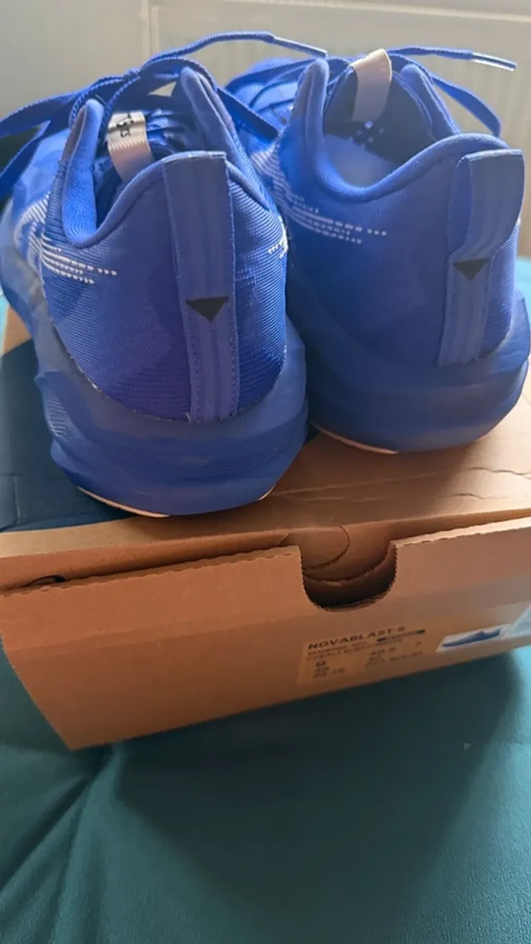 Gebrauchtes Asics Novablast 5 bike — Bild 8 von 9
