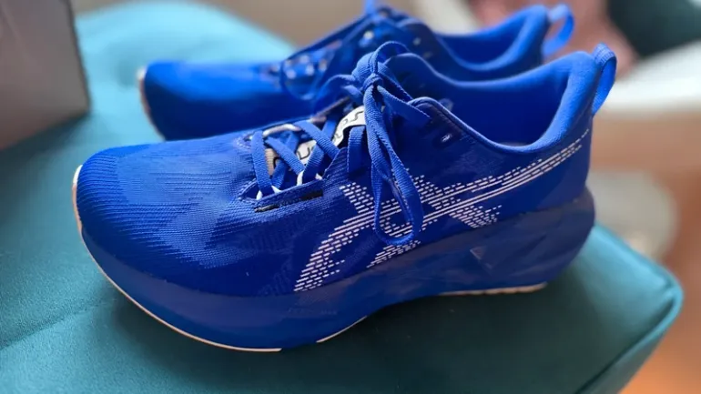 Gebrauchtes Asics Novablast 5 bike — Bild 7 von 9