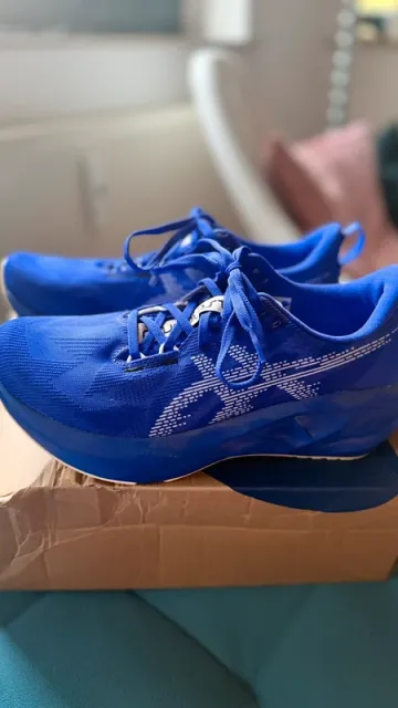 Gebrauchtes Asics Novablast 5 Running Shoes