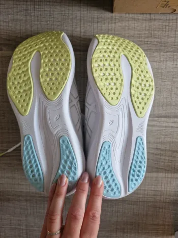Używany Asics Gel Nimbus 25 bike — zdjęcie 4 z 4