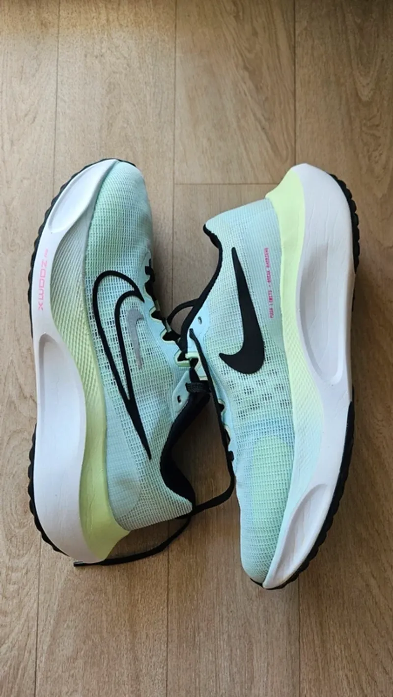 Used Saucony Zoom Fly 5 Running Shoes
