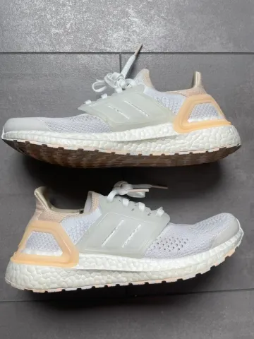 Tweedehands Adidas Ultraboost 19.5 DNA bike — afbeelding 3 van 15