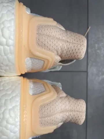 Tweedehands Adidas Ultraboost 19.5 DNA bike — afbeelding 12 van 15