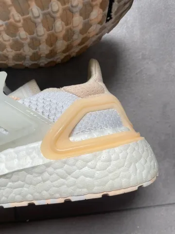 Tweedehands Adidas Ultraboost 19.5 DNA bike — afbeelding 8 van 15