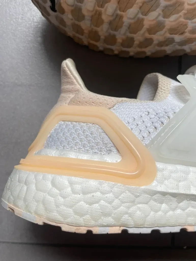Tweedehands Adidas Ultraboost 19.5 DNA bike — afbeelding 4 van 15