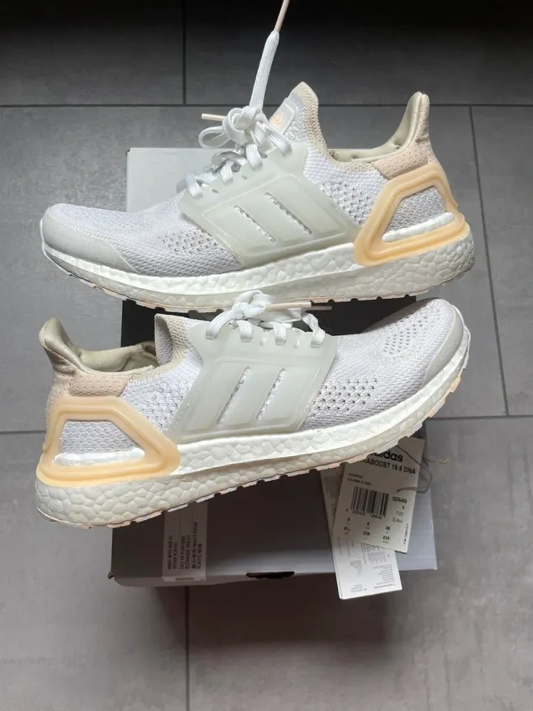 Tweedehands Adidas Ultraboost 19.5 DNA bike — afbeelding 1 van 15