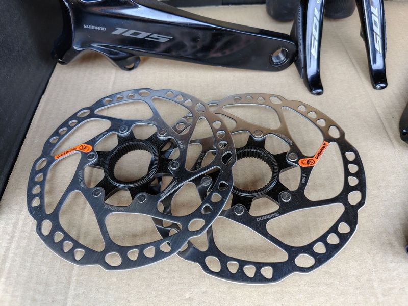 Käytetty Shimano 105 Di2 12v Groupset