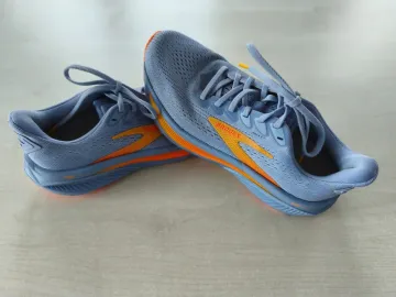 Used Brooks Ghost 17 Running Shoes