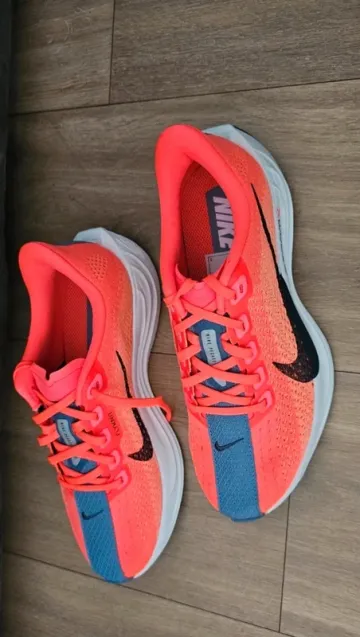 Nike W Pégase Plus Running Shoes usato