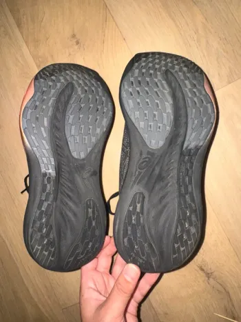 Używany Asics Gel-Saiun 3 bike — zdjęcie 3 z 5