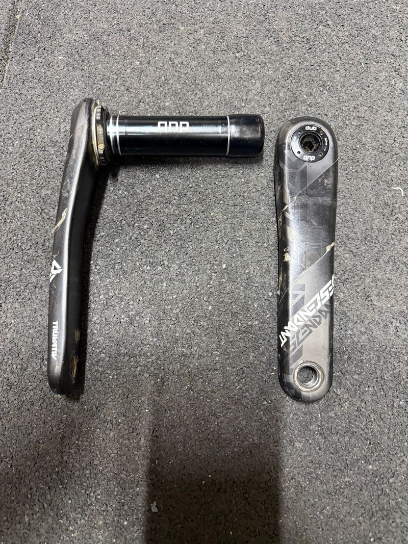 Used Sram Descendant Carbon Crank 2026 Drivetrain & Pedals