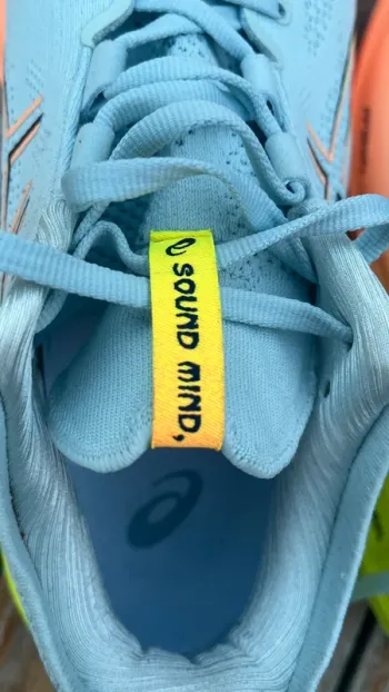 Used Asics Gel Nimbus 26 bike — image 8 of 9