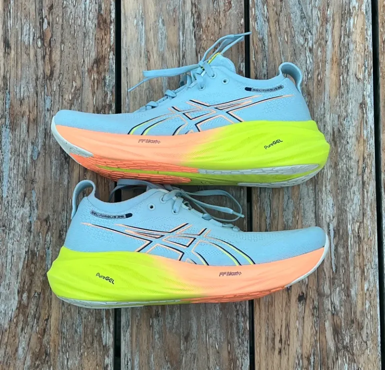 Used Asics Gel Nimbus 26 bike — image 1 of 9