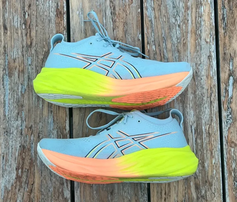 Used Asics Gel Nimbus 26 bike — image 2 of 9