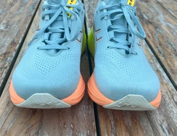 Used Asics Gel Nimbus 26 bike — image 4 of 9