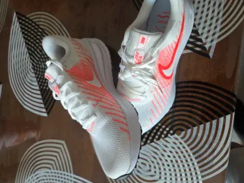 Nike RUN DEFY bike d'occasion — image 2 sur 8