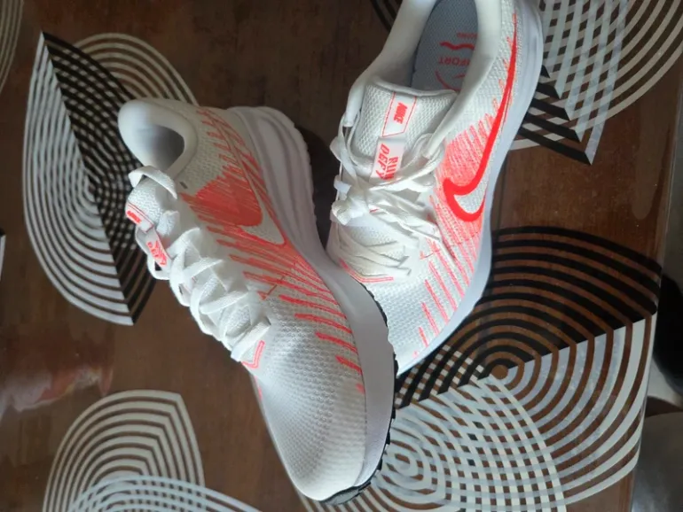 Nike RUN DEFY bike d'occasion — image 2 sur 8