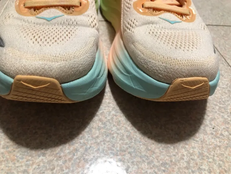 Hoka Bondi 9 bike usato — immagine 8 di 9