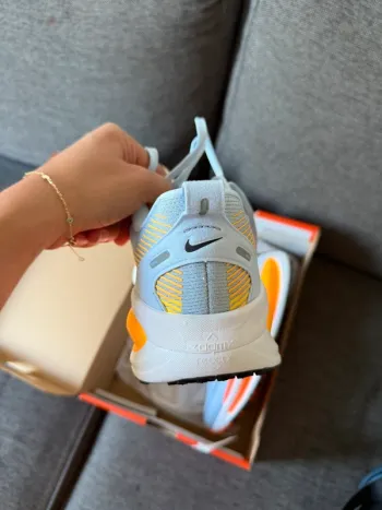 Tweedehands Nike Vomero 18 bike — afbeelding 4 van 5